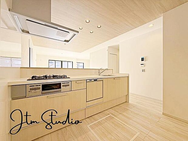 今や「家事効率アップには必須」と言える食洗器が標準装備♪忙しい時でも時短でき、お子さまと過ごす時間を増やしたいご家庭にとって、頼もしい強い味方です。毎日の家事をもっとラクに快適にサポートします!