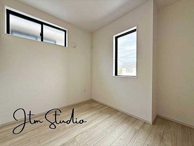 1日の疲れを癒し、心地よく寛げるようゆったりとした広さを確保しています!プライベートタイムをより優雅に穏やかに…。落ち着いた雰囲気を紡ぎます♪