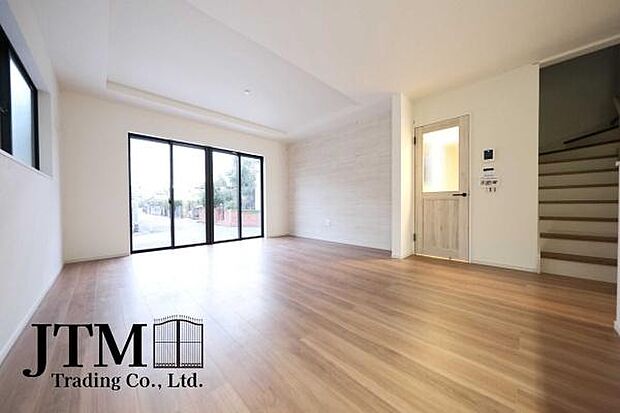 大切な家族が集まるからこそDKにはこだわりたい！家具のレイアウトも新生活スタートの楽しみの一つですね♪