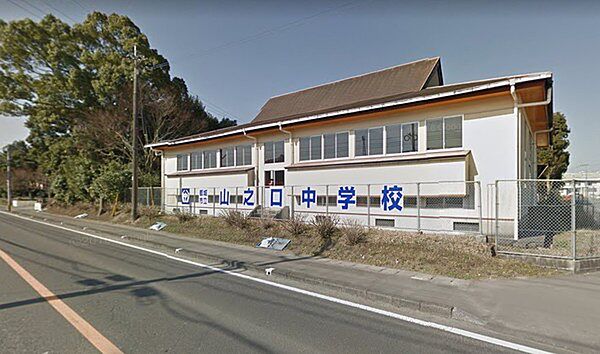 都城市立山之口中学校まで788m