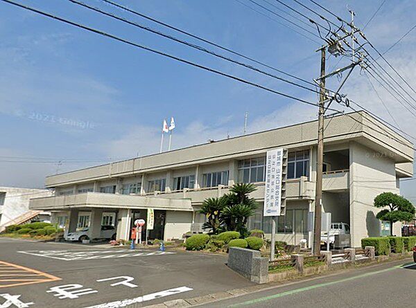 都城市山之口総合支所まで379m