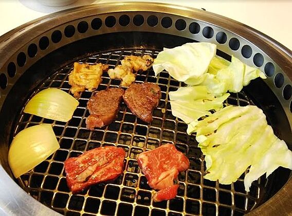 焼肉なべしま ...