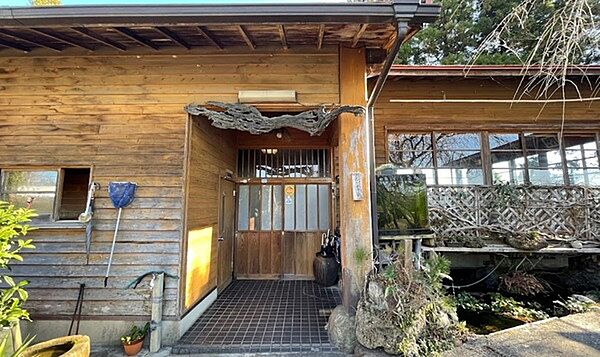 ふれあいの里梅北本店まで2042m、地鶏のおいしいお店
