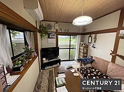 中古広々戸建でゆとりのある空間で新生活を 5DKのリビング/ダイニング