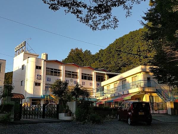 学校法人 高井学園 諏訪幼稚園まで898m