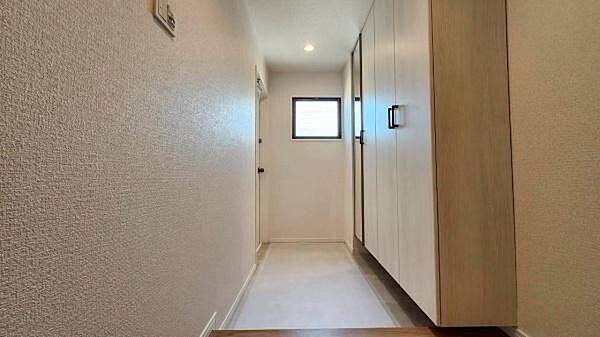 シューズボックスは家族みんなで使える十分なサイズです！