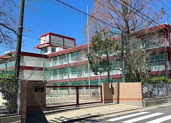 名古屋市立東志賀小学校まで492m