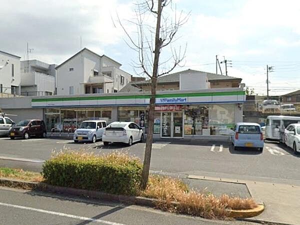 ファミリーマート 天白こうのす店まで623m