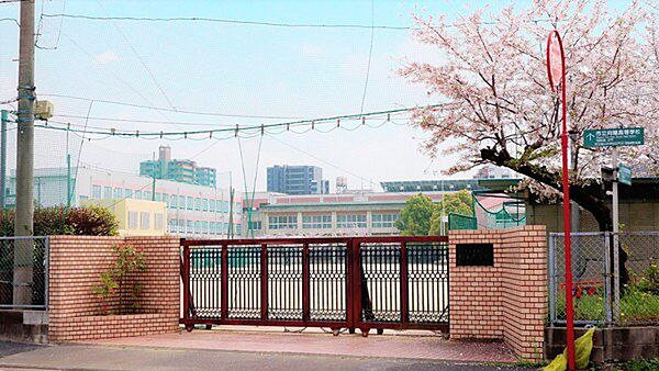 名古屋市立桜山中学校まで1195m