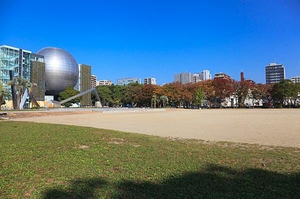 白川公園まで825m