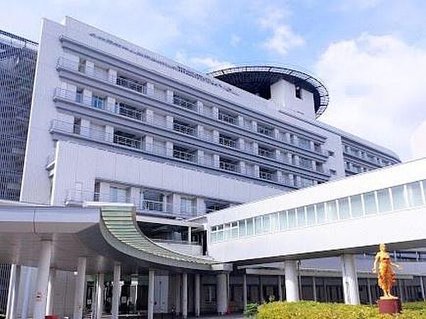 名古屋市立大学医学部附属西部医療センターまで565m