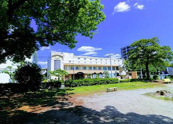 名古屋市立東白壁小学校まで663m