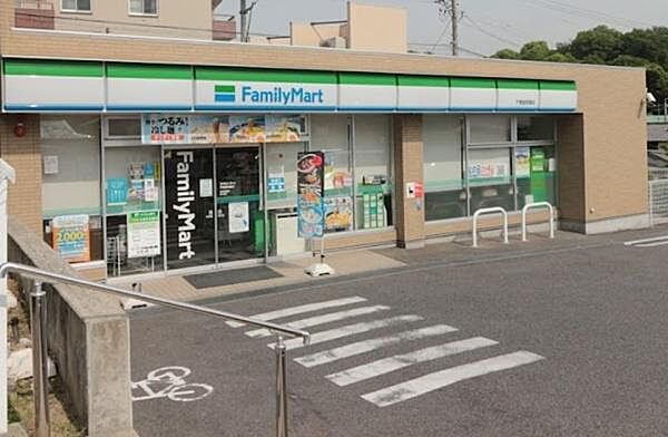 ファミリーマート千種猫洞通店まで472m
