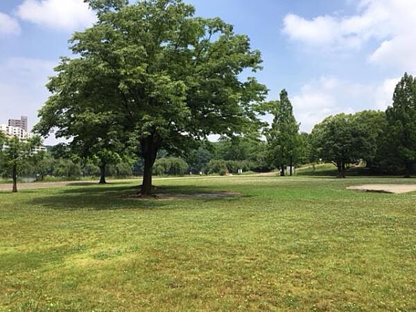 平和公園会館まで1013m