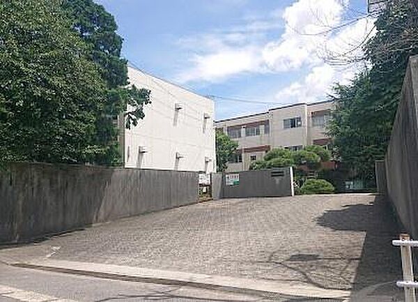 名古屋市立猪高中学校まで1220m