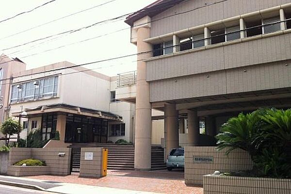 名古屋市立原中学校まで787m