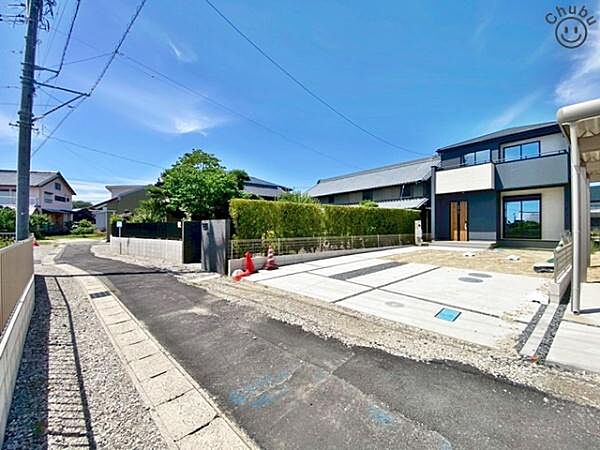 接道：南西側私道約3.1ｍ　ぜひ現地にて、実際の建物・環境・街並み・日当たりなどなどご確認ください！平日・お仕事帰りなど、いつでもご案内できますので、お気軽にお問い合わせください！