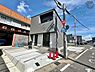 駐車場：お車は2台駐車可能(車種による)　ぜひ現地にて、環境・街並み・日当たりなどなどご確認ください！平日・お仕事帰りなど、いつでもご案内できますので、お気軽にお問い合わせください！