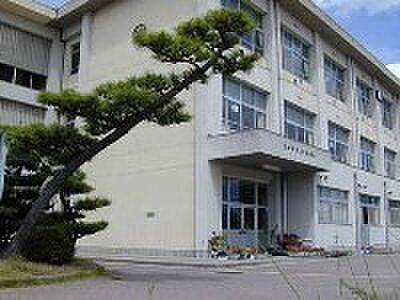 豊田市立大林小学校まで1600m