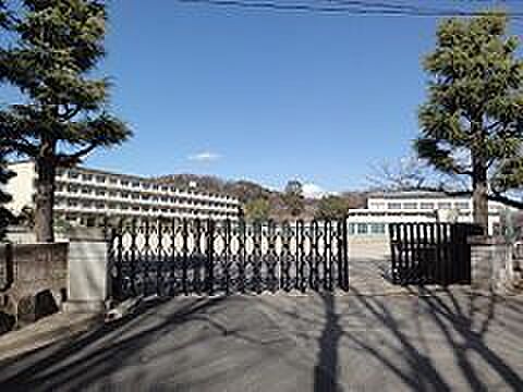 岡崎市立甲山中学校まで1700m
