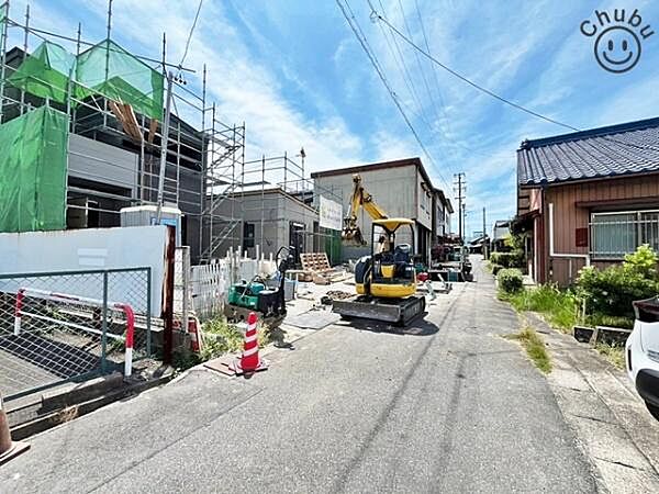 接道：西側公道3.497～4.463ｍ　ぜひ現地にて、実際の建物・駐車・環境・街並み・日当たりなどご確認ください！平日・お仕事帰りなどいつでもご案内できますので、お気軽にお問合せください！
