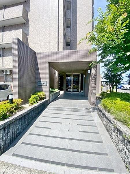 いつも清潔に保たれたエントランス部分