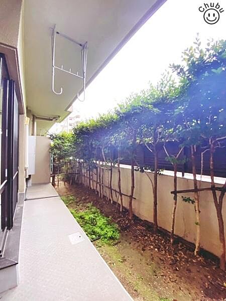 テラスと専用庭（月額140円）