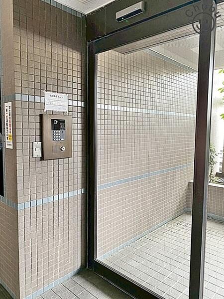 防犯面も安心のオートロック付