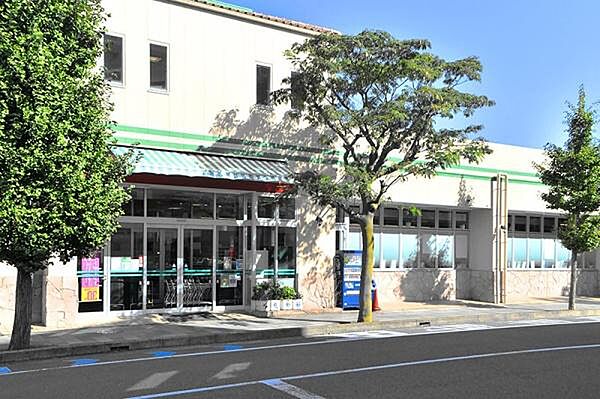 しまむらストアー駅前店まで262m