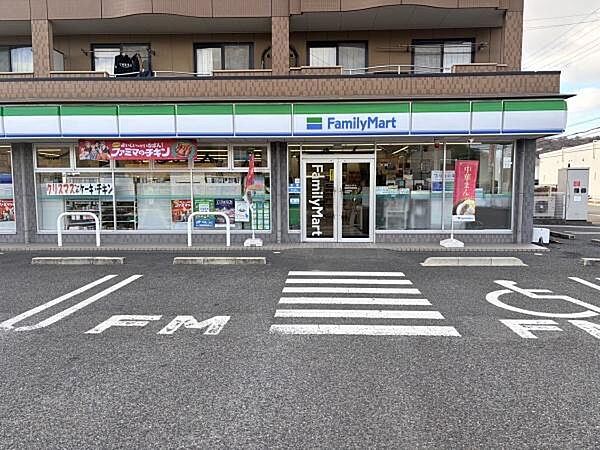 ファミリーマート姫路夢前橋南店まで149m
