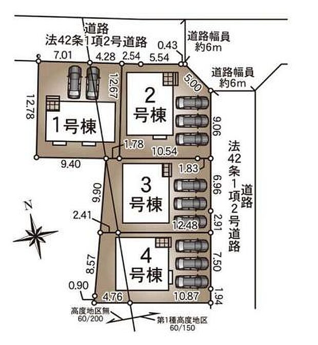全体区画図から各号棟の配置が一目で分かります。それぞれの敷地に駐車スペースが確保されています。道路幅員や敷地面積もしっかり明示されています。各棟ごとの独立性も感じられる配置です。
