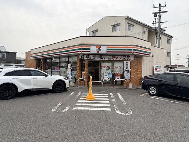 セブンイレブン姫路宇佐崎北2丁目店まで266m