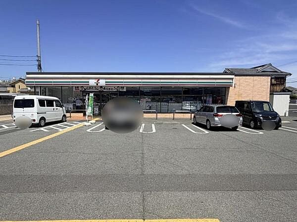 セブンイレブン姫路網干東雲橋南店まで820m