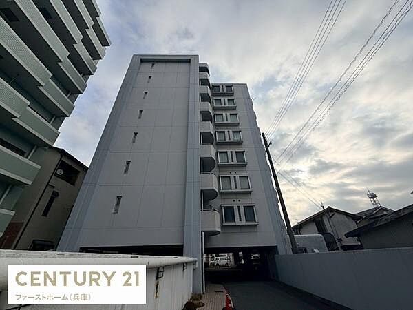 外観：328000600173