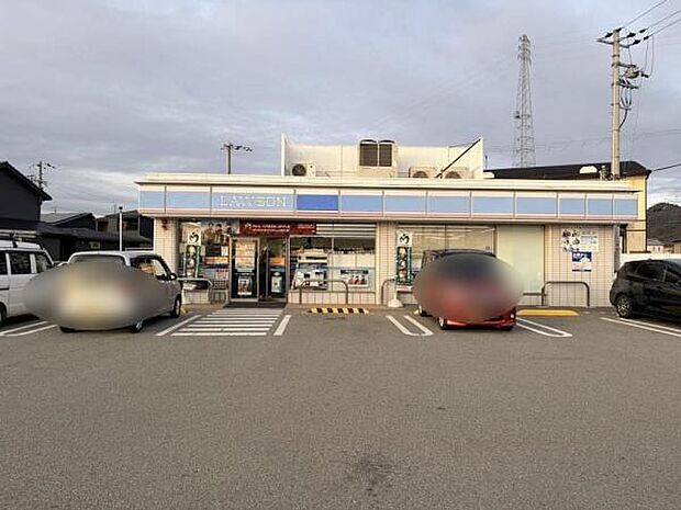 ローソン姫路花田小川店まで108m