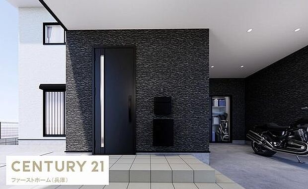 落ち着いた色合いの外壁が住まいの印象を引き締めます。玄関ドアのデザインが現代的で訪れる方にも印象を与えます。広々としたアプローチが出入りをスムーズにします。