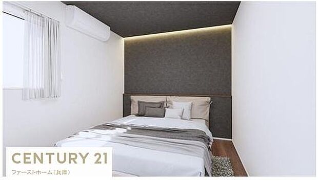 シンプルなデザインの寝室は落ち着いた雰囲気を演出しています。アクセントクロスが空間にメリハリを与えています。天井の間接照明が部屋全体をやさしく照らします。