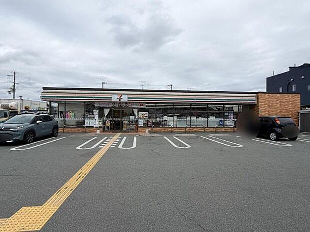 セブンイレブン姫路英賀清水町3丁目店まで796m