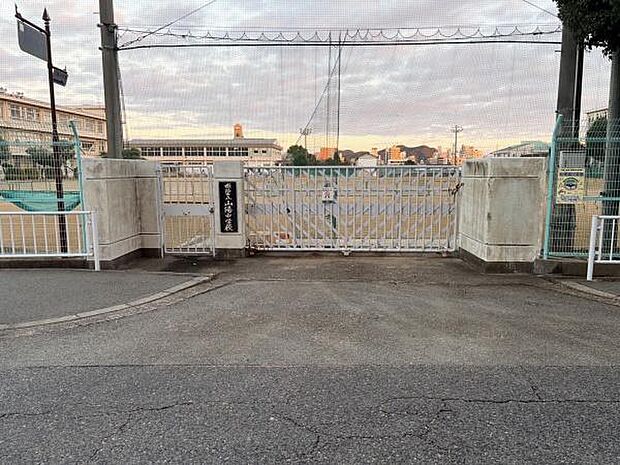 姫路市立山陽中学校まで2026m