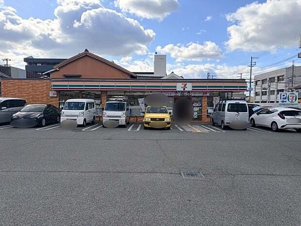 セブンイレブン姫路伊伝居店まで522m