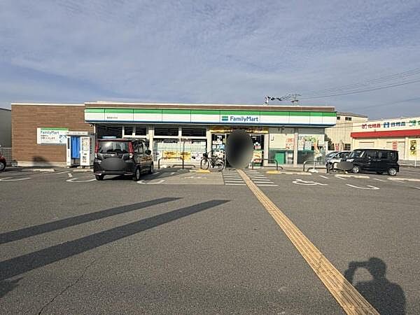 ファミリーマート姫路国分寺店まで423m