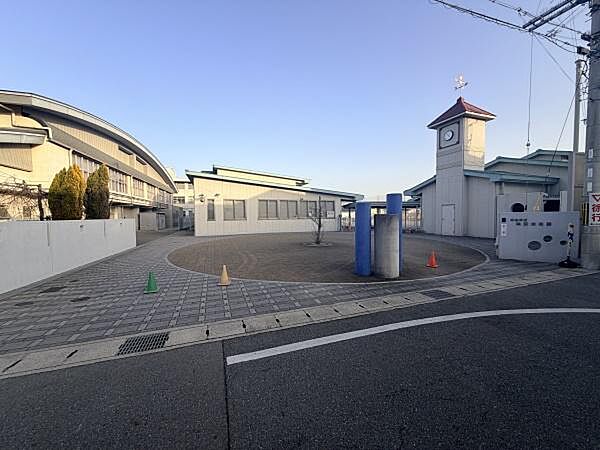 姫路市立糸引幼稚園まで1186m