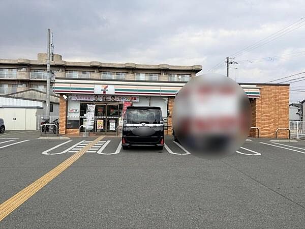 セブンイレブン姫路垣内中町店まで1462m