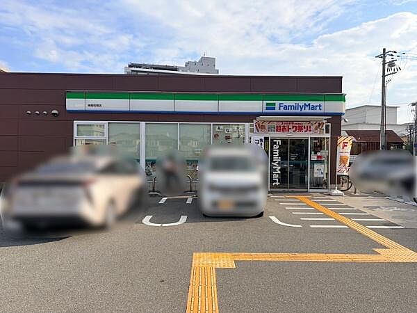 ファミリーマート神屋町南店まで851m