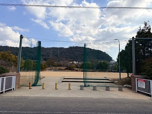 安室公園まで918m