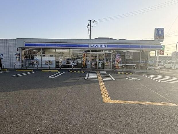 ローソン姫路継野々上店まで323m