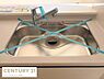 キッチン：シンプルなデザインのシンクで手入れもしやすい形状です。蛇口周りもすっきりしていて空間を広く感じられます。カウンター上には説明資料も配置されており使い勝手に配慮されています。