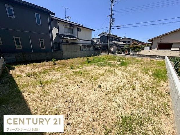 建築中の様子が確認できる物件です。