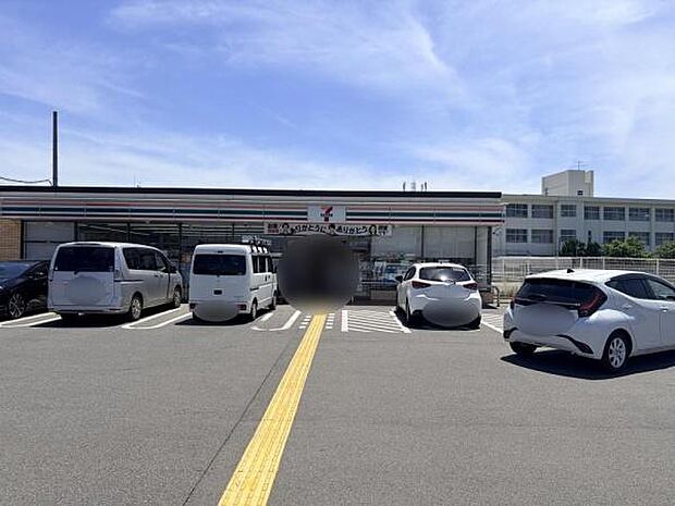 セブンイレブン姫路網干新在家店まで377m