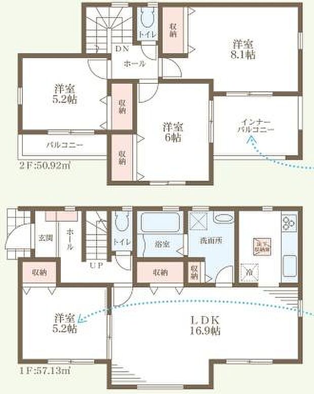 全居室に収納スペースがあり整理整頓しやすい間取りです。2階にはインナーバルコニーが設けられています。16.9帖のLDKは開放感があります。浴室や洗面所もゆとりある設計です。